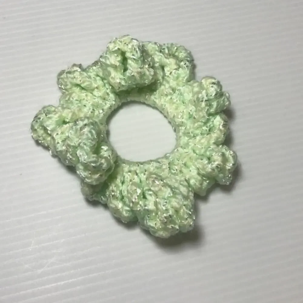 NWT Green White Handmade Crocheted Hair Scrunchie